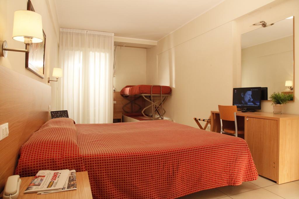 Hotel Majorca Sul Mare In Centro A Riccione Zewnętrze zdjęcie