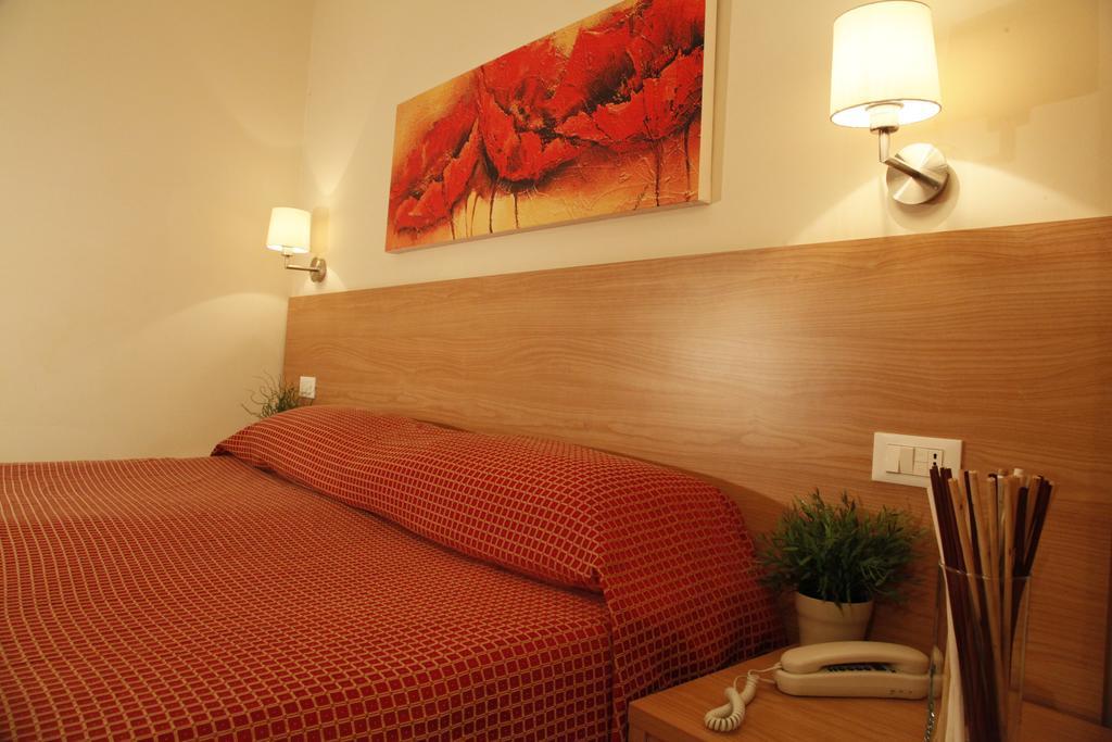 Hotel Majorca Sul Mare In Centro A Riccione Pokój zdjęcie