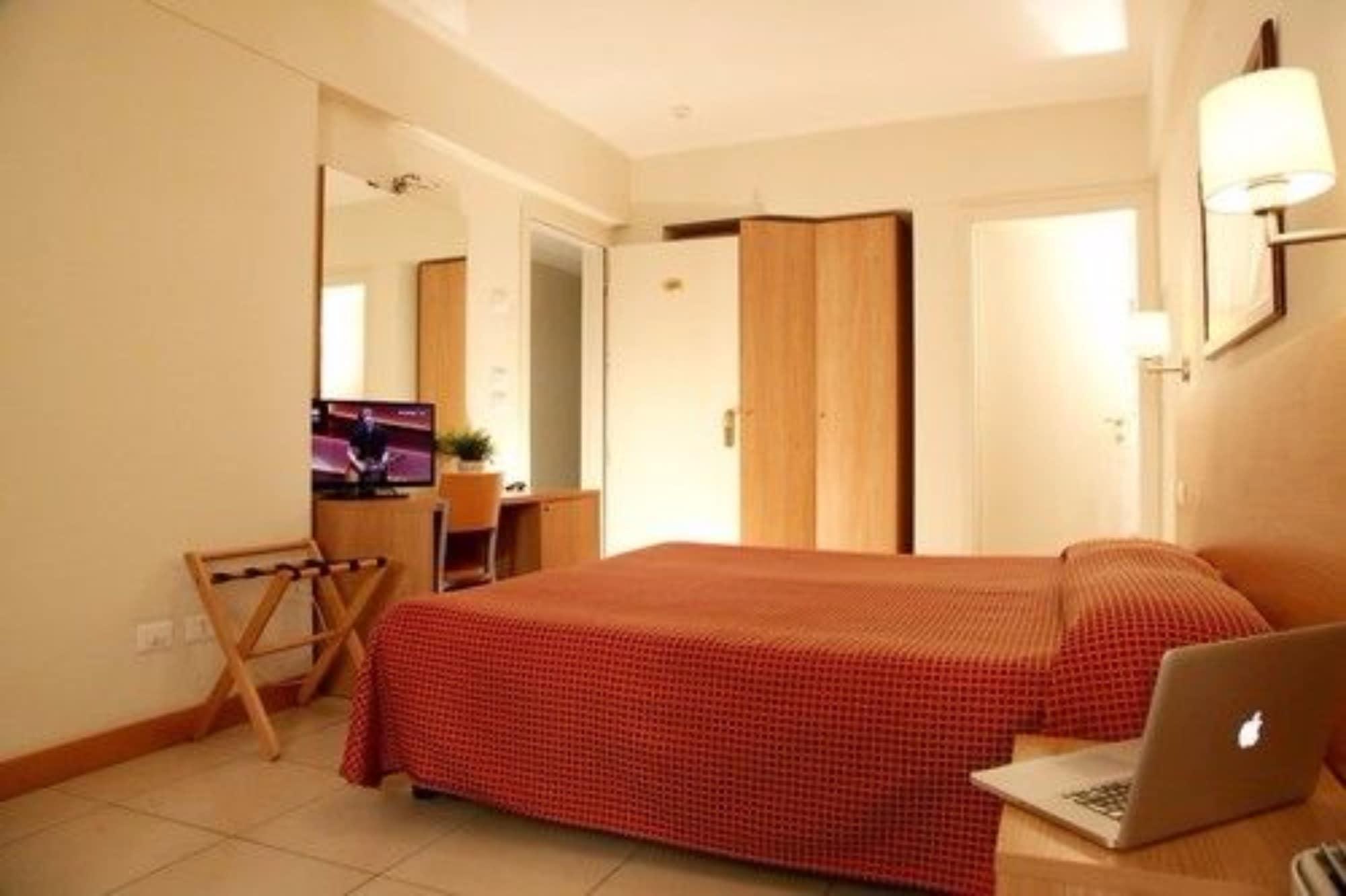 Hotel Majorca Sul Mare In Centro A Riccione Zewnętrze zdjęcie