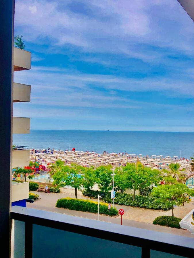 Hotel Majorca Sul Mare In Centro A Riccione Zewnętrze zdjęcie