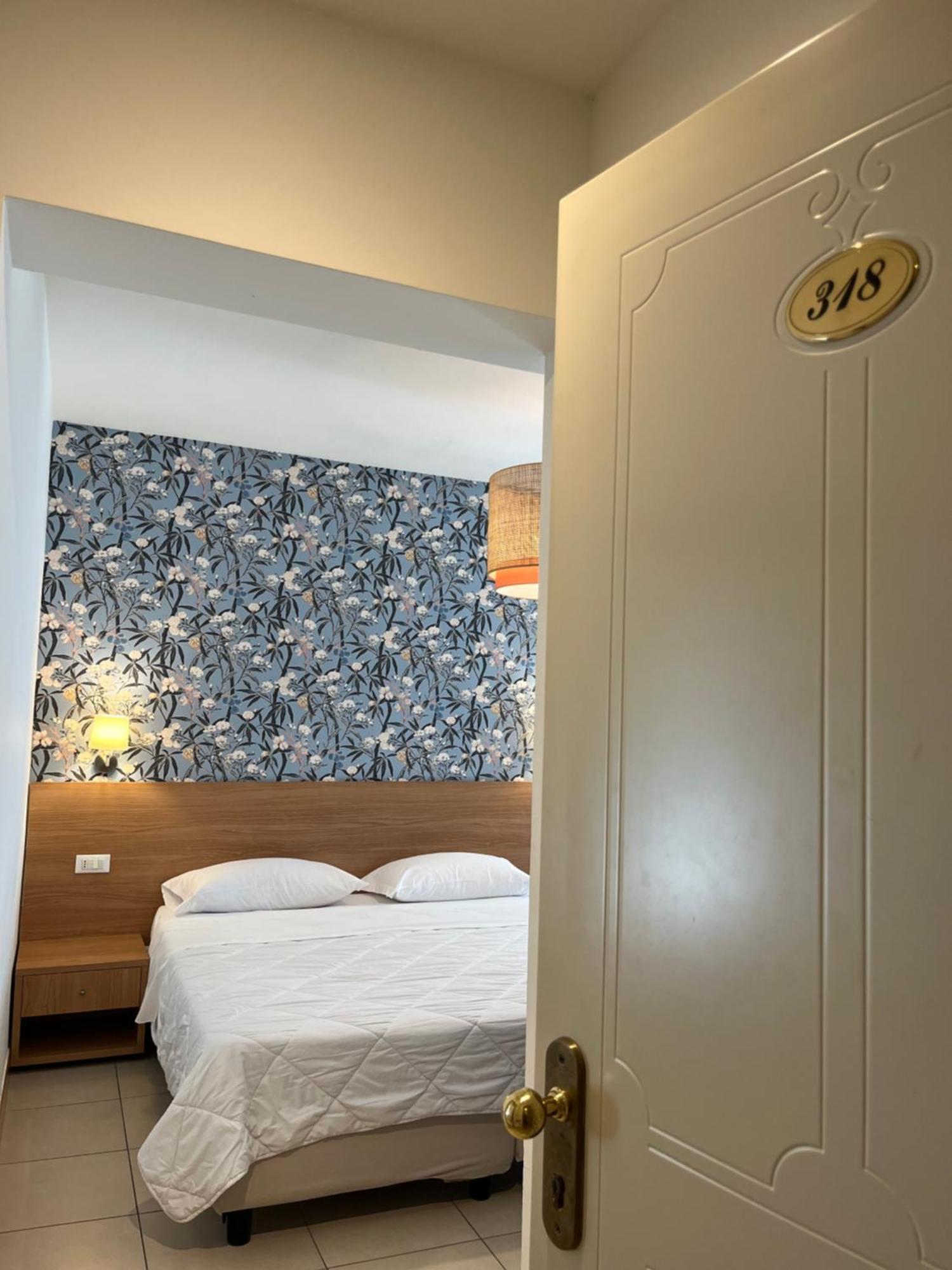 Hotel Majorca Sul Mare In Centro A Riccione Zewnętrze zdjęcie